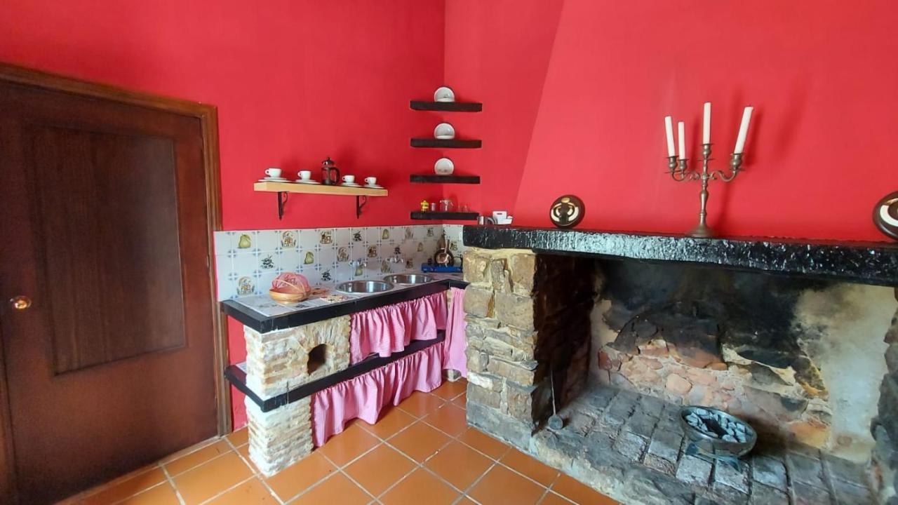 Casas Rurales- "Casa Larios" El Colmenar Bagian luar foto